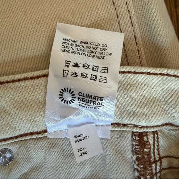 Reformation Cowboy Almond EUC Straight Leg Jeans Size 25 - Picture 12 of 12